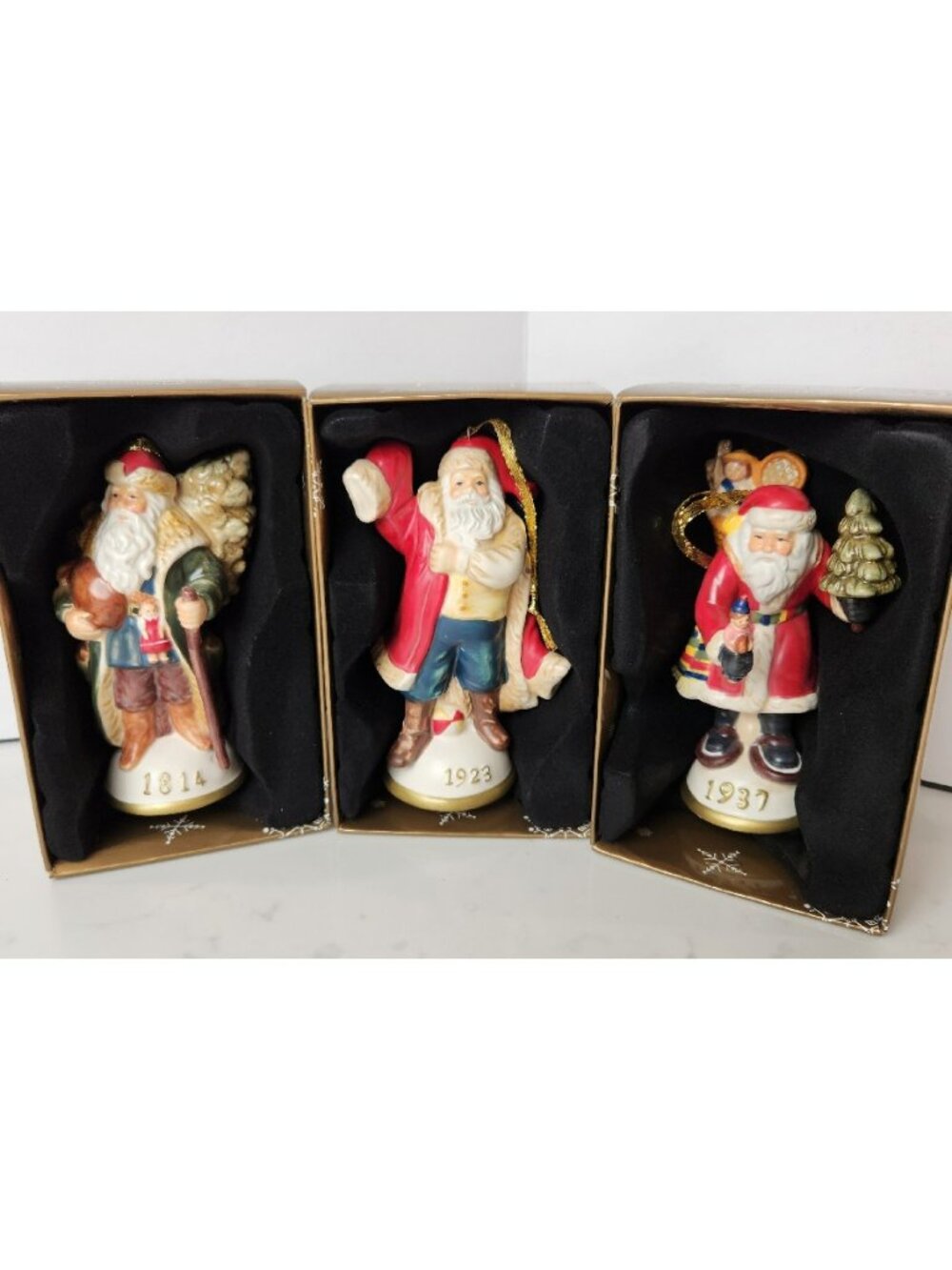 Mistletoe Mountain Porcelain Santa Claus Figures Ornaments Limited Edition